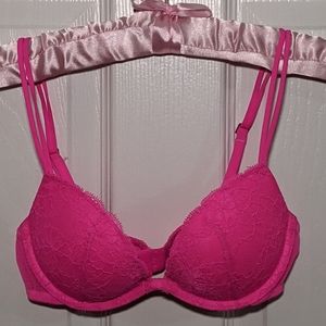 Victoria's Secret PINK Heartbreaker Push-up Plunge Bra Size 32b